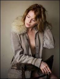 emily_beecham_19 (195x259, 6 kБ...)